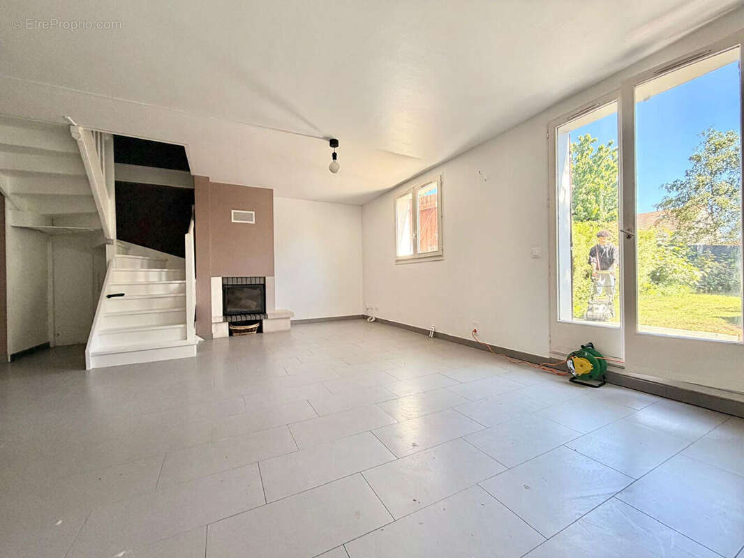 Maison à LISSES