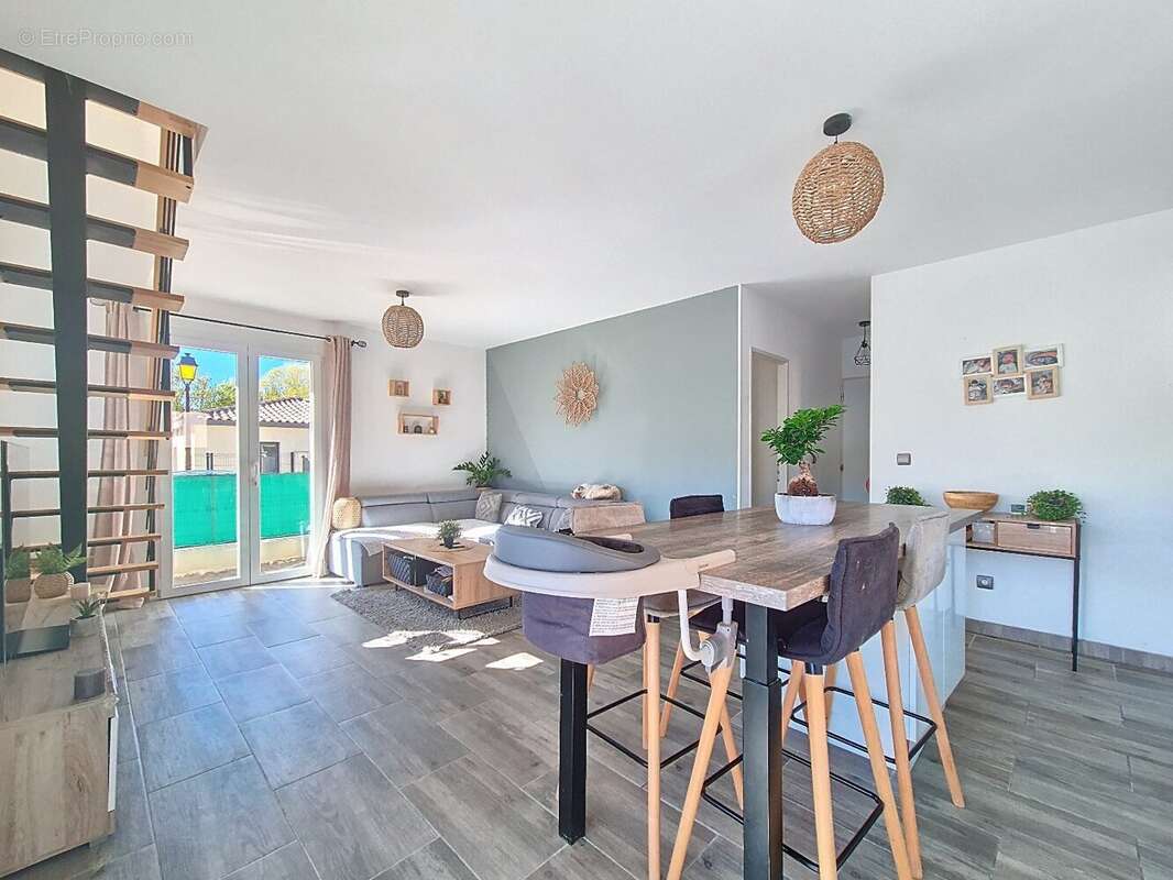 Maison à CAZEDARNES