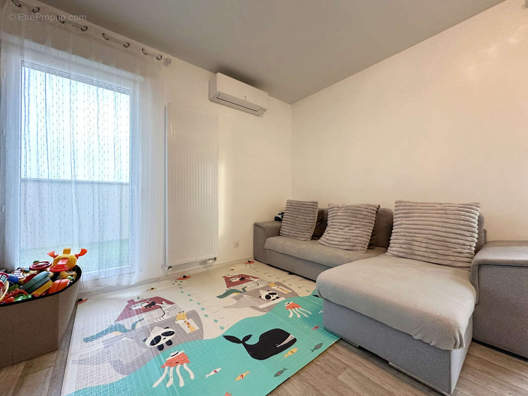 Appartement à L&#039;ISLE-D&#039;ABEAU