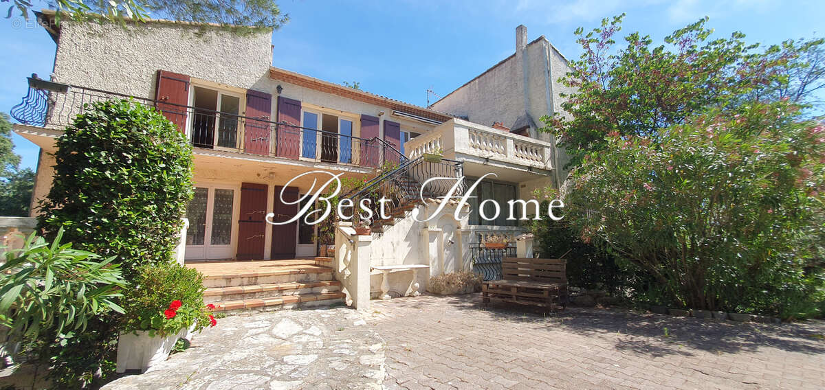 Maison à NIMES