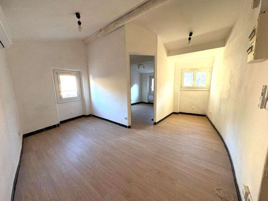 Appartement à L'ESCARENE