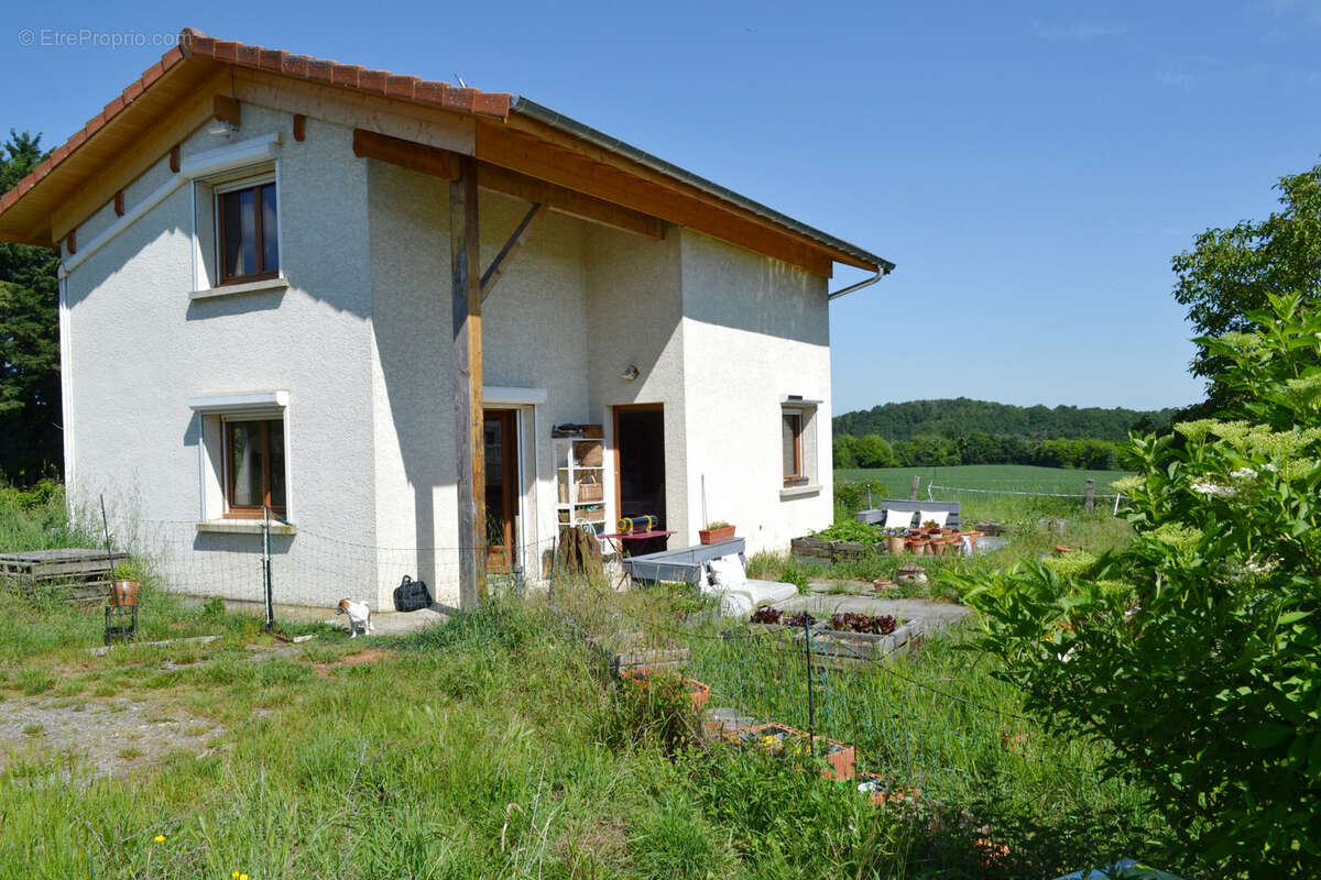 Maison à SAINT-GEORGES-D'ESPERANCHE
