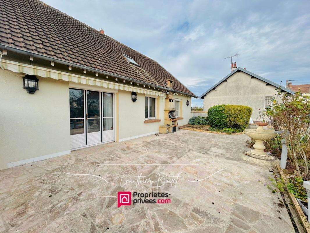 Maison à COULOMMIERS