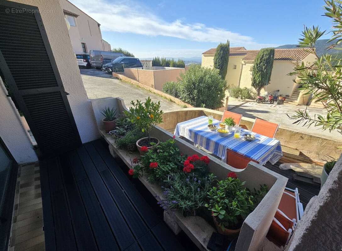 Appartement à LA CROIX-VALMER