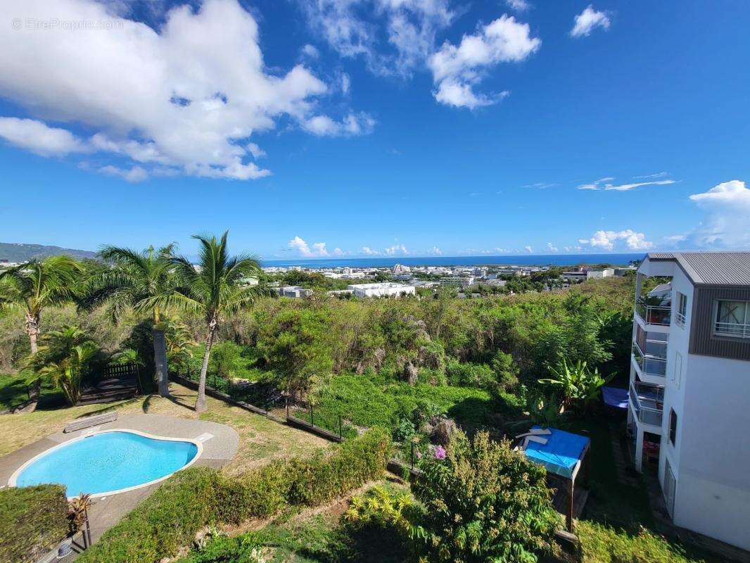 Appartement à SAINT-DENIS