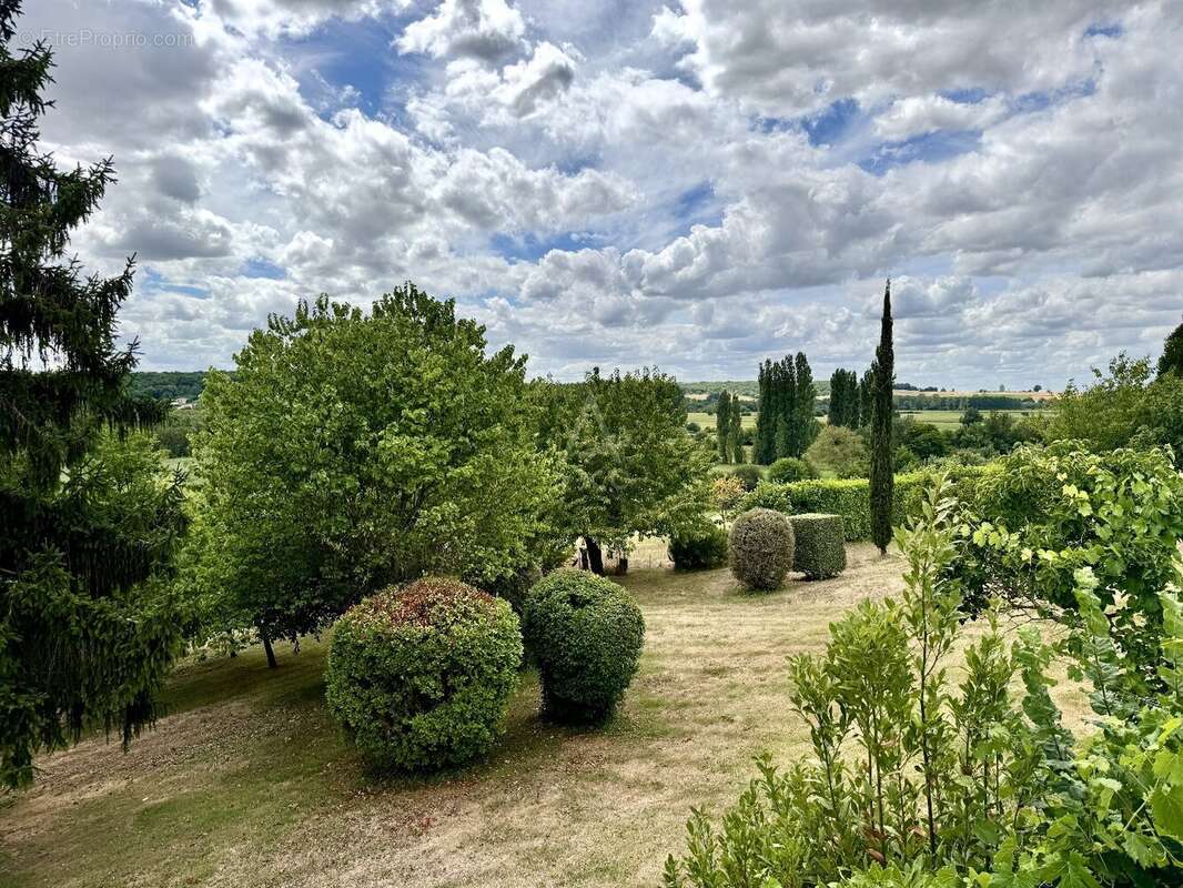 Maison à MOUTHIERS-SUR-BOEME