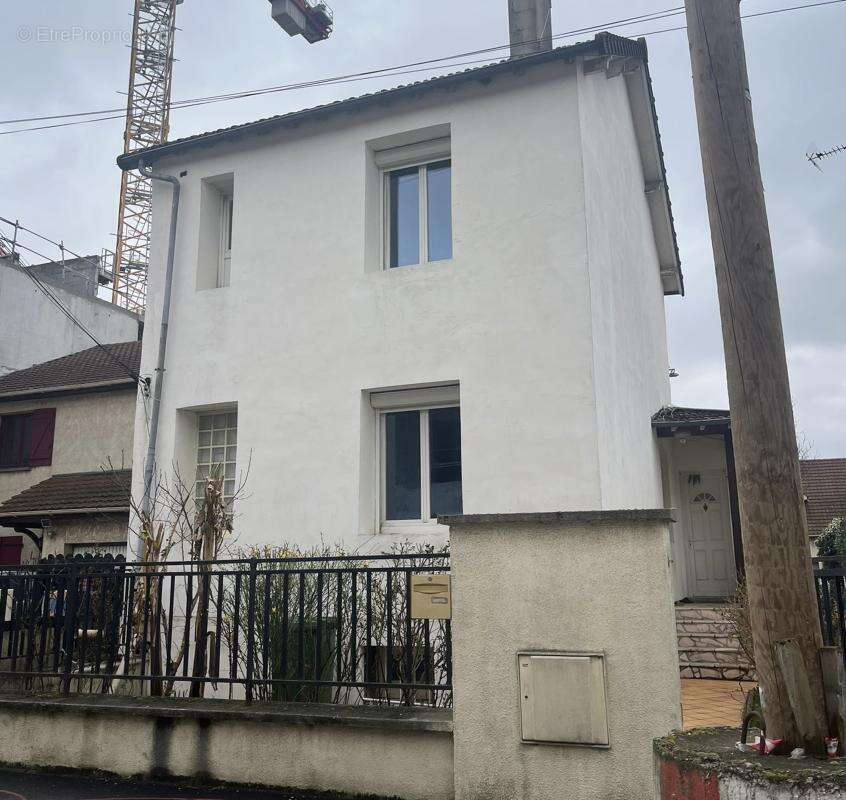 Maison à DRANCY