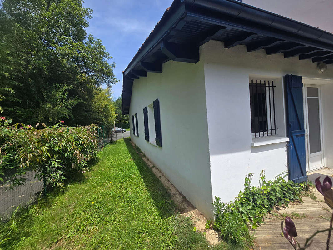 Appartement à URRUGNE
