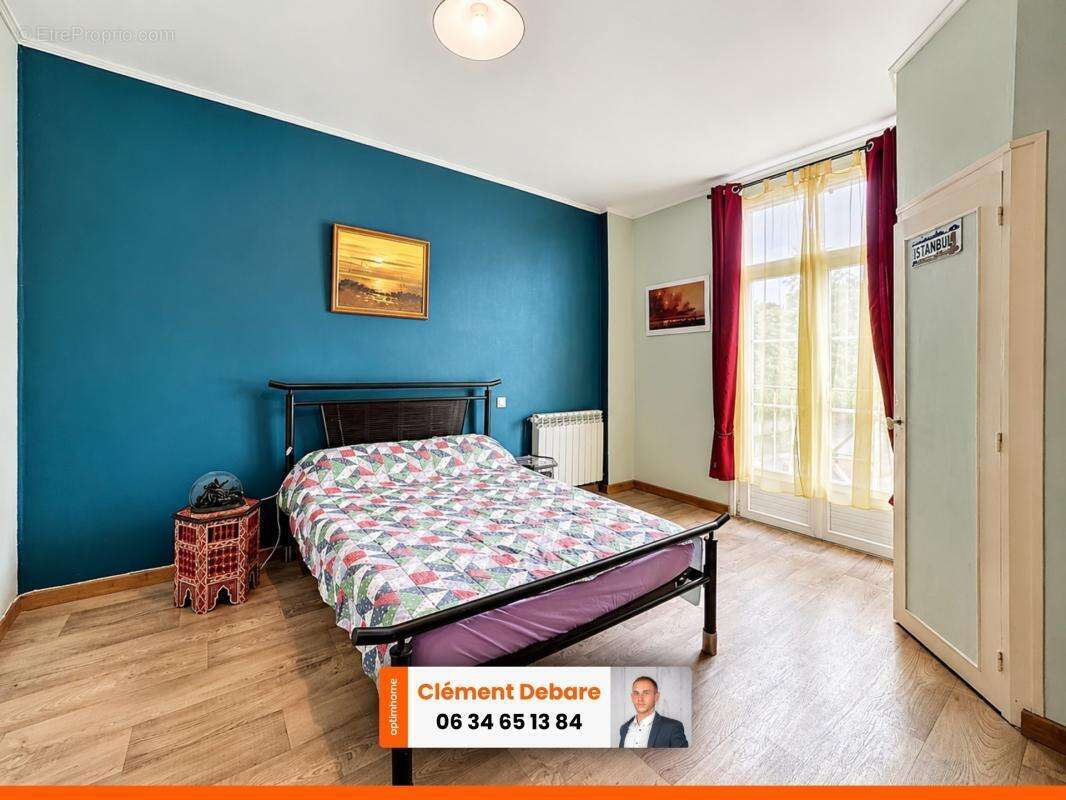 Maison avec plus de 200 m² avec 5 chambres - photo 9