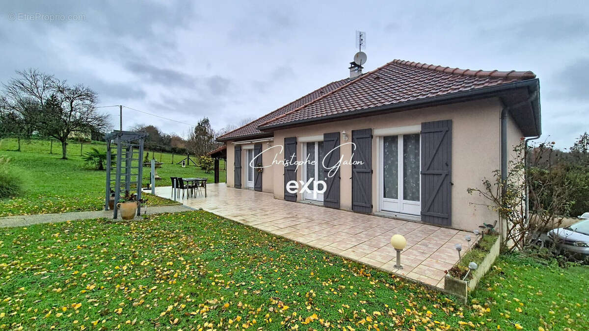 Maison à PEYRAT-DE-BELLAC