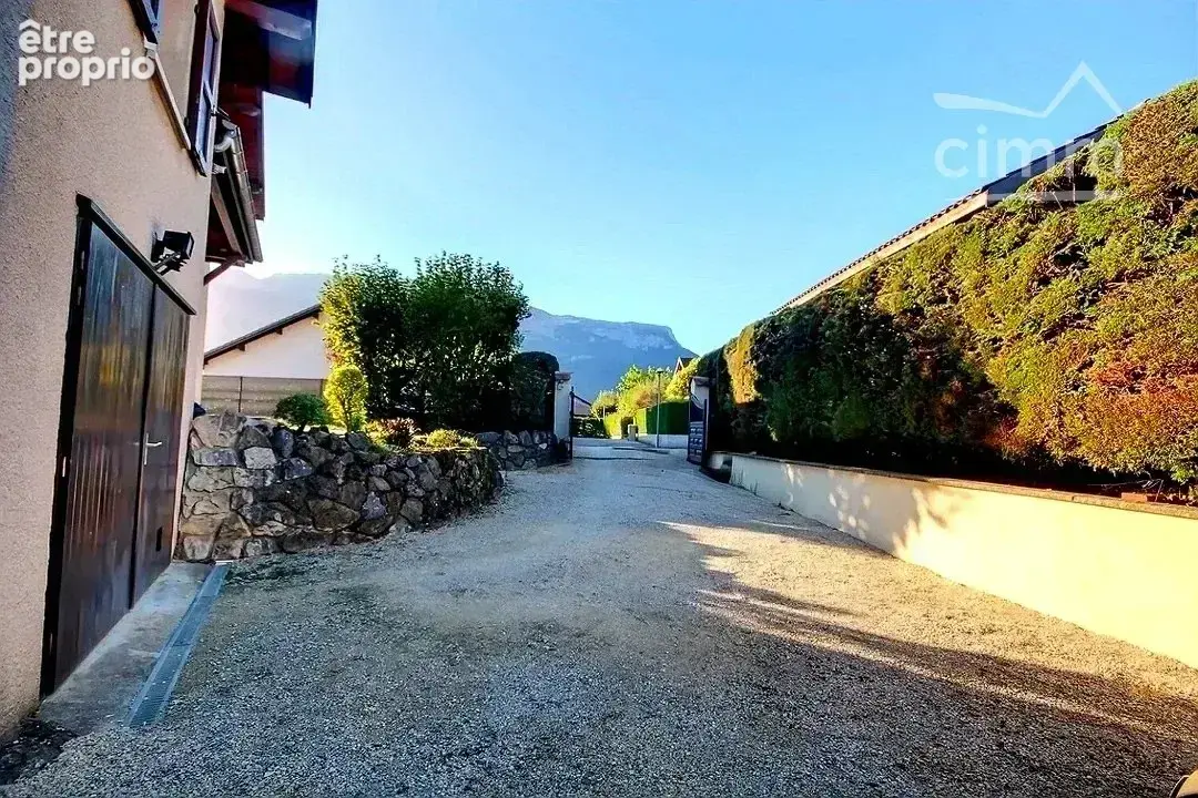 Spacieuse maison familiale de 177 m² avec piscine et dépendances - photo 6