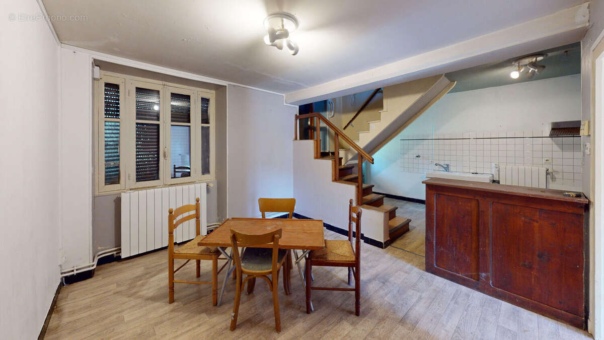 Maison à BRINON-SUR-BEUVRON