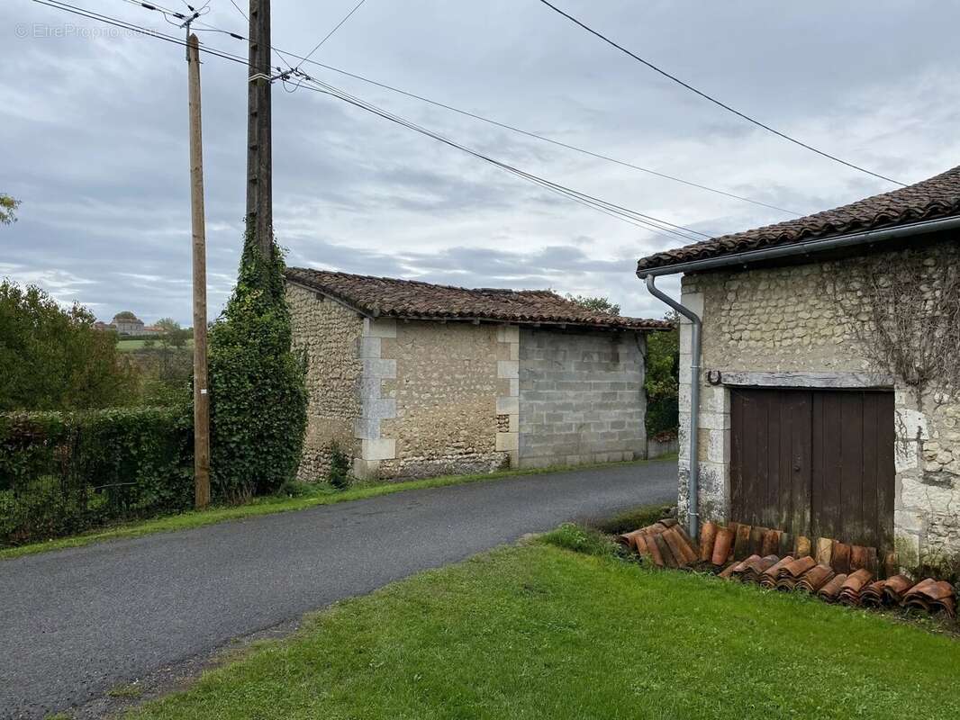 Maison à BELLON