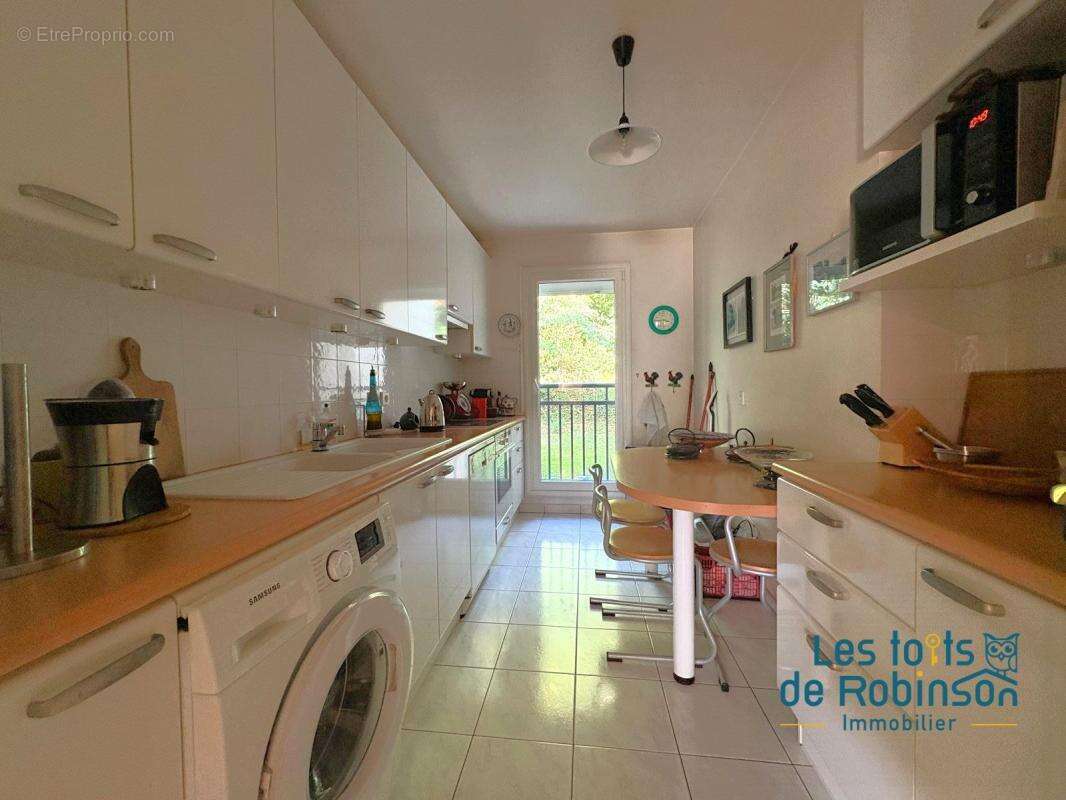 Appartement à LE PLESSIS-ROBINSON