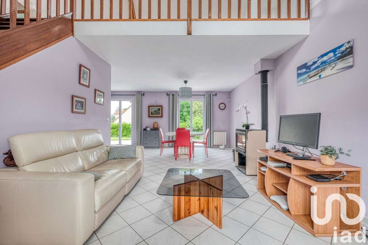 Photo 3 - Maison à BUSSY-SAINT-MARTIN