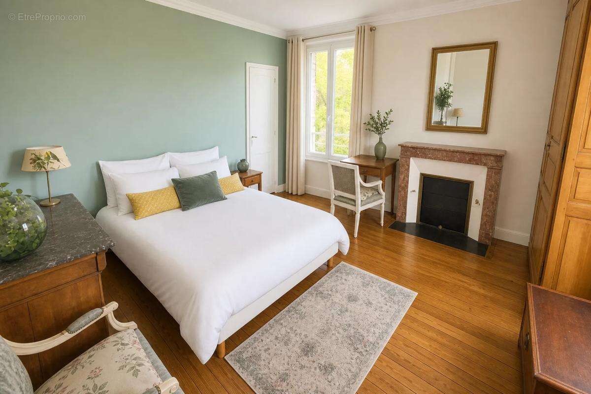 Maison de 8 pièces de 215 m² à Aix-Villemaur-Pâlis - photo 9
