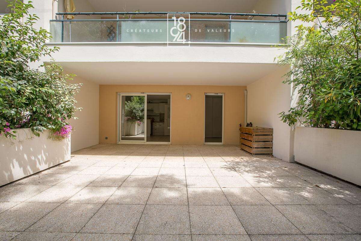 Appartement à MARSEILLE-8E