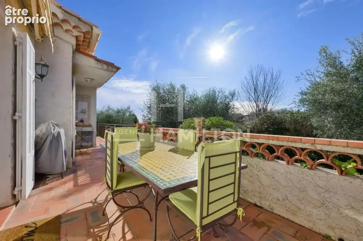 Maison de charme avec piscine à proximité de Valbonne - photo 16