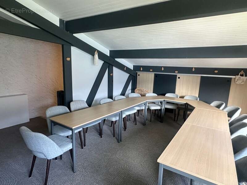 Commerce à AIGUEBELETTE-LE-LAC