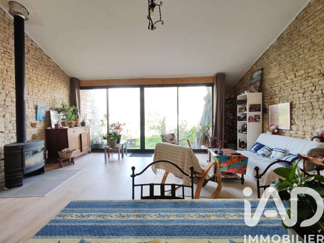 Photo 3 - Maison à BREUIL-LA-REORTE