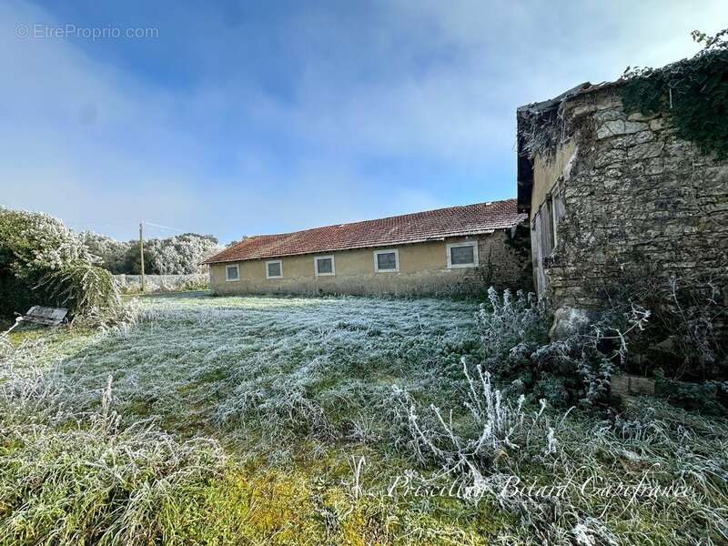 Maison à BORDS