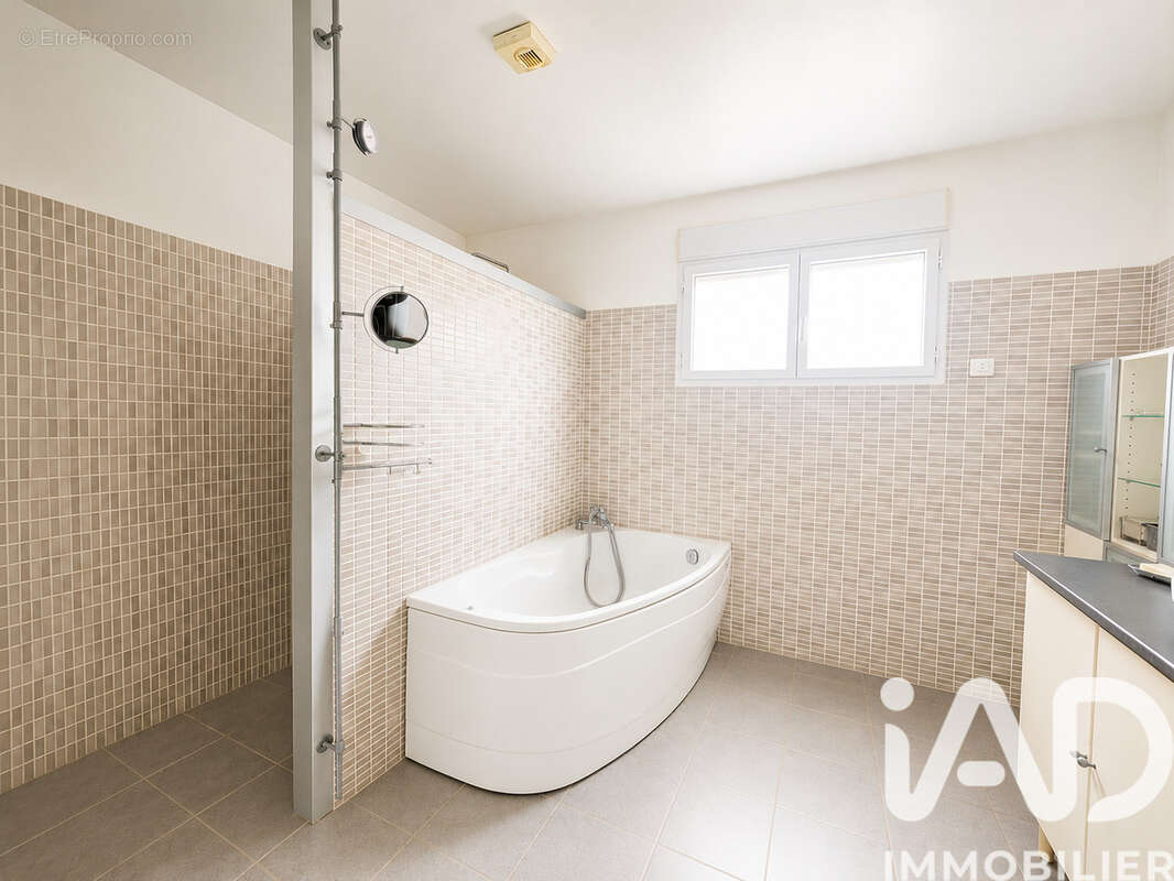 Maison 123 m² à Pretot-Vicquemare  - photo 8
