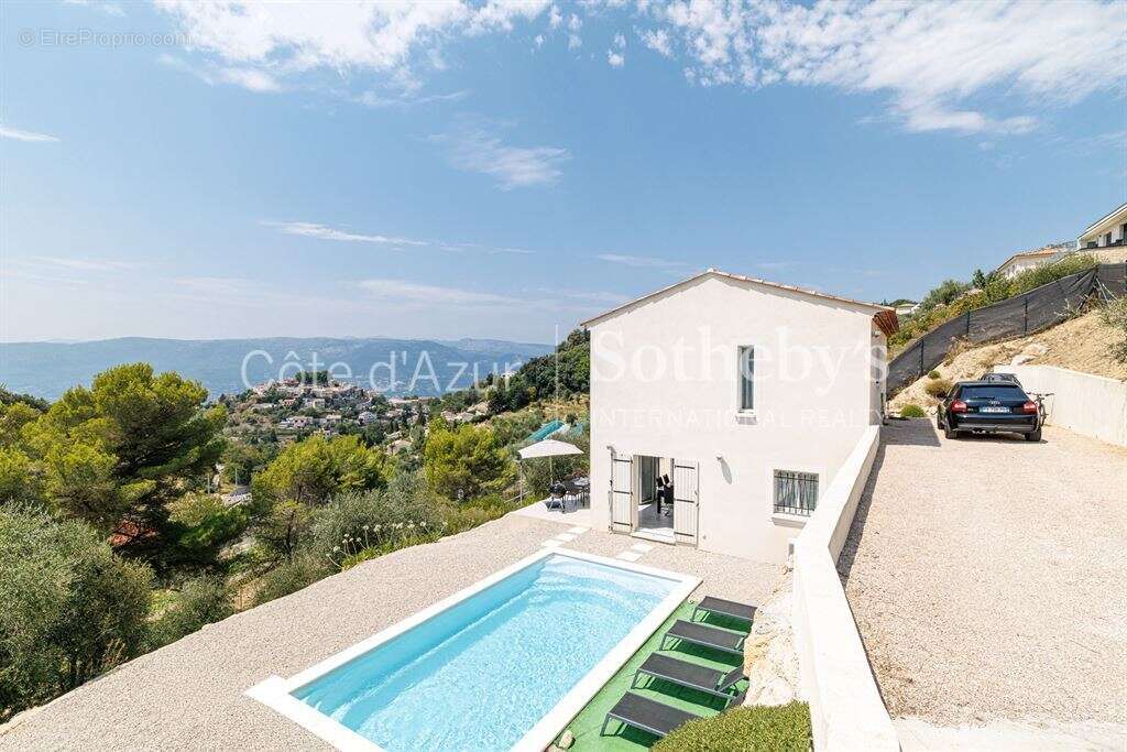 Aspremont, villa contemporaine de 110 m² dans un domaine privé avec vue dégagée sur les collines - photo 4