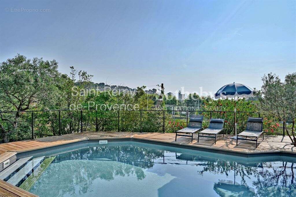 Maison à VILLENEUVE-LES-AVIGNON