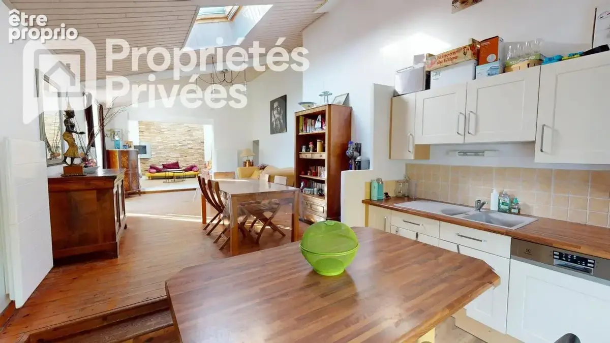 Maison Poiroux.Vente à termes libre d'occupation. 6 pièce(s) 115 m2 - photo 6