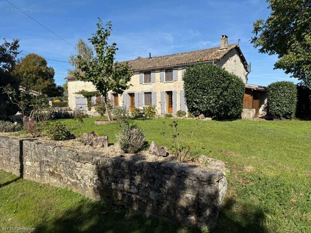 Maison à SAUZE-VAUSSAIS