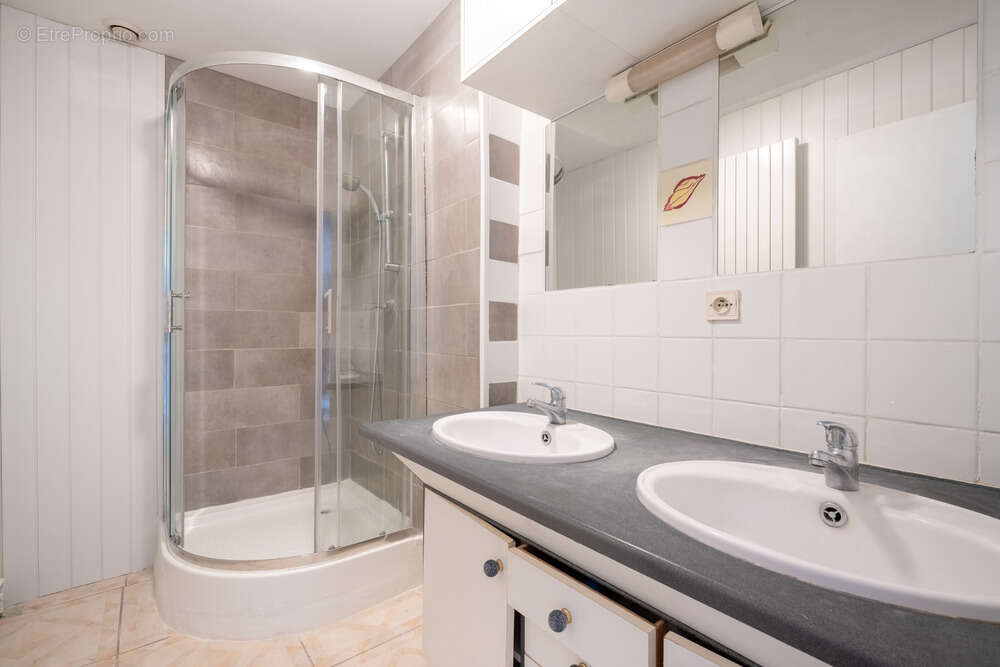 Maison à TACOIGNIERES