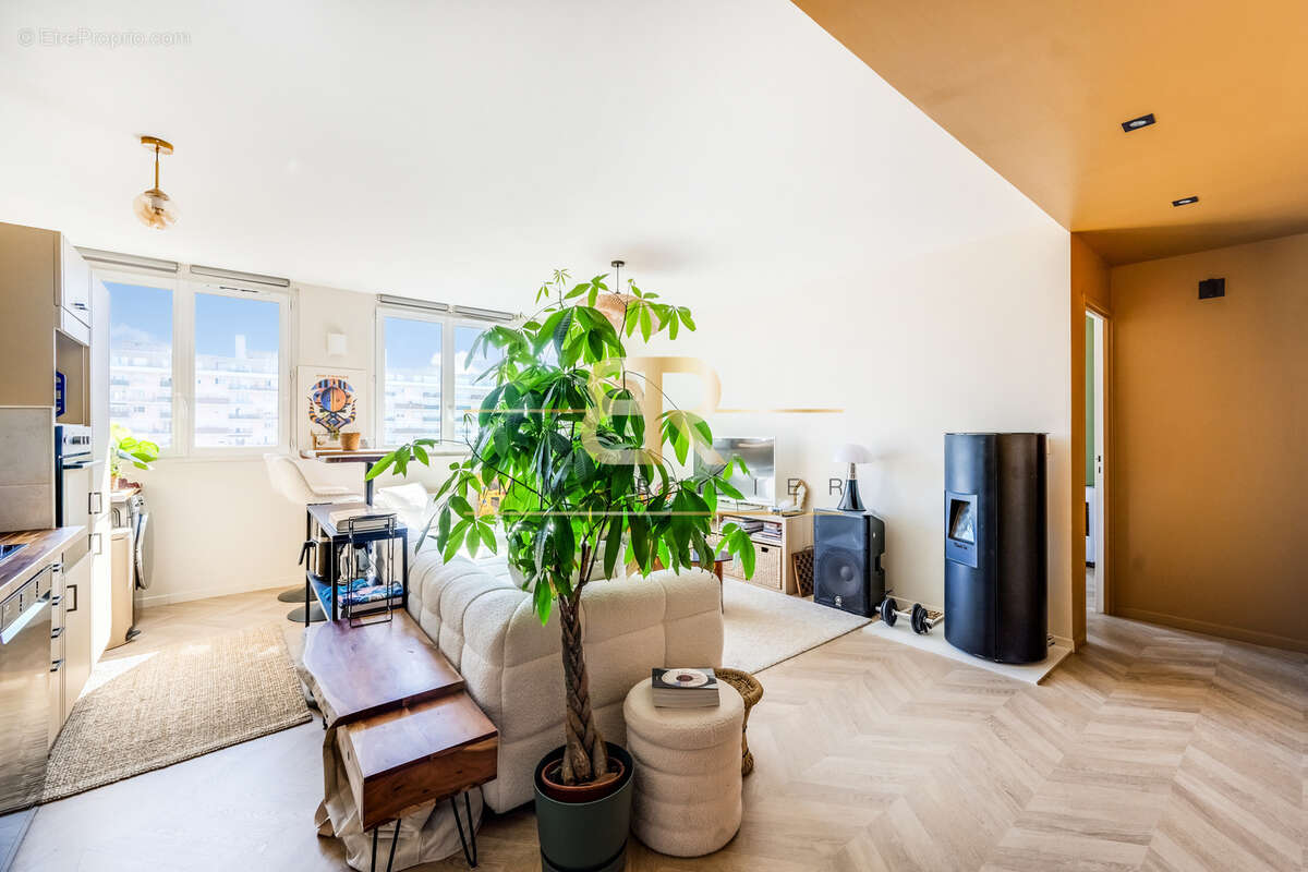 Refait à neuf / sans vis-à-vis  / fort potentiel locatif / pied-à-terre / premier achat - photo 4