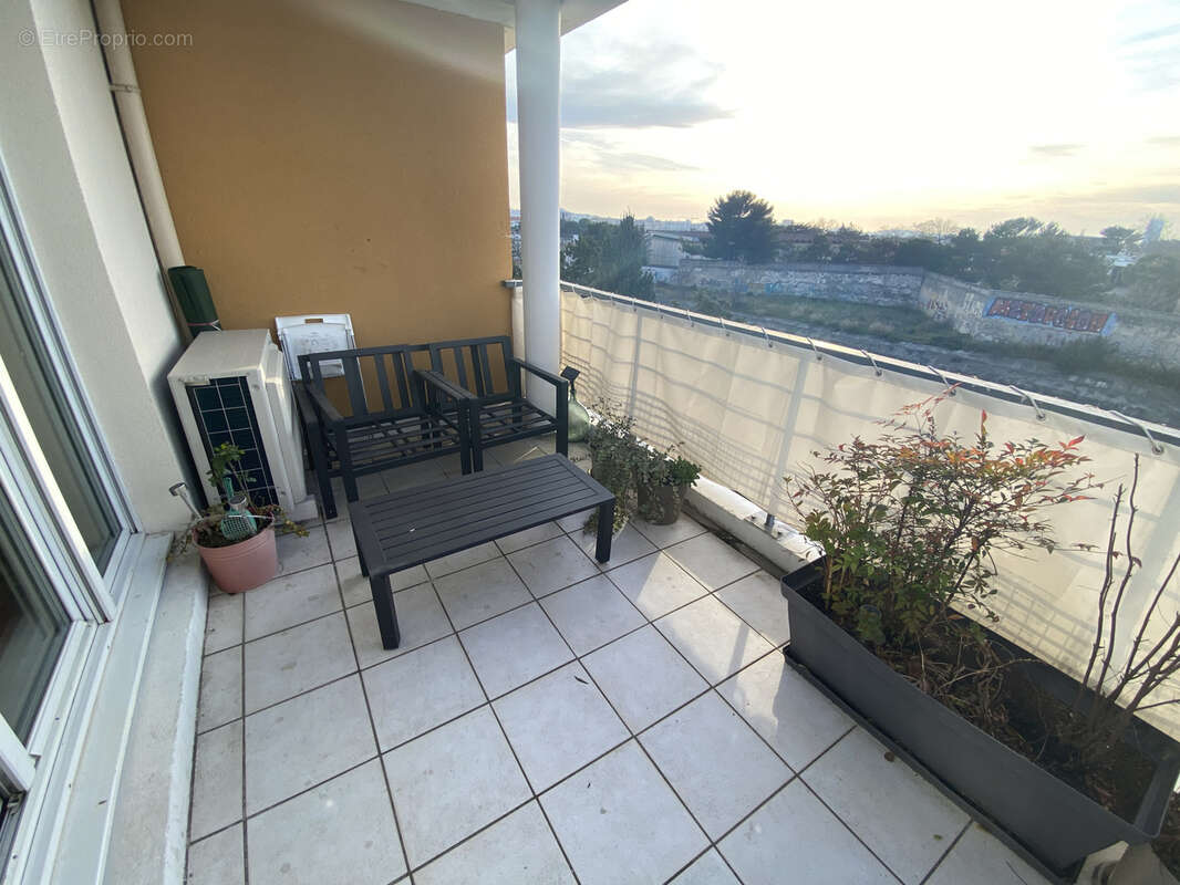 Appartement à MARSEILLE-13E