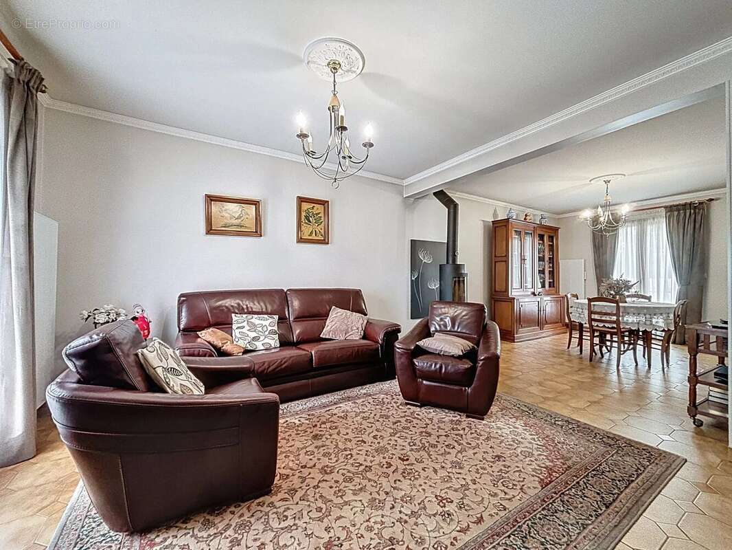 Maison à LIMEIL-BREVANNES