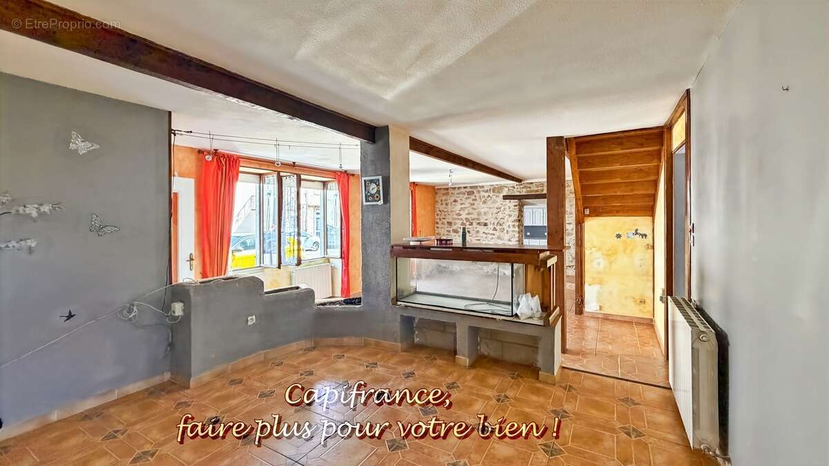 Proche LA CLAYETTE (71) Ensemble immobilier 316 m² habitables – Maison + appartement indépendant + terrain de 852 m² - photo 6