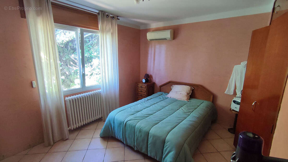 Maison La Seyne Sur Mer 6 pièce(s) 168 m2 - photo 6