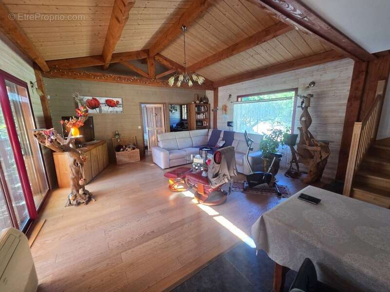 Maison à DURFORT-ET-SAINT-MARTIN-DE-SOSSENAC