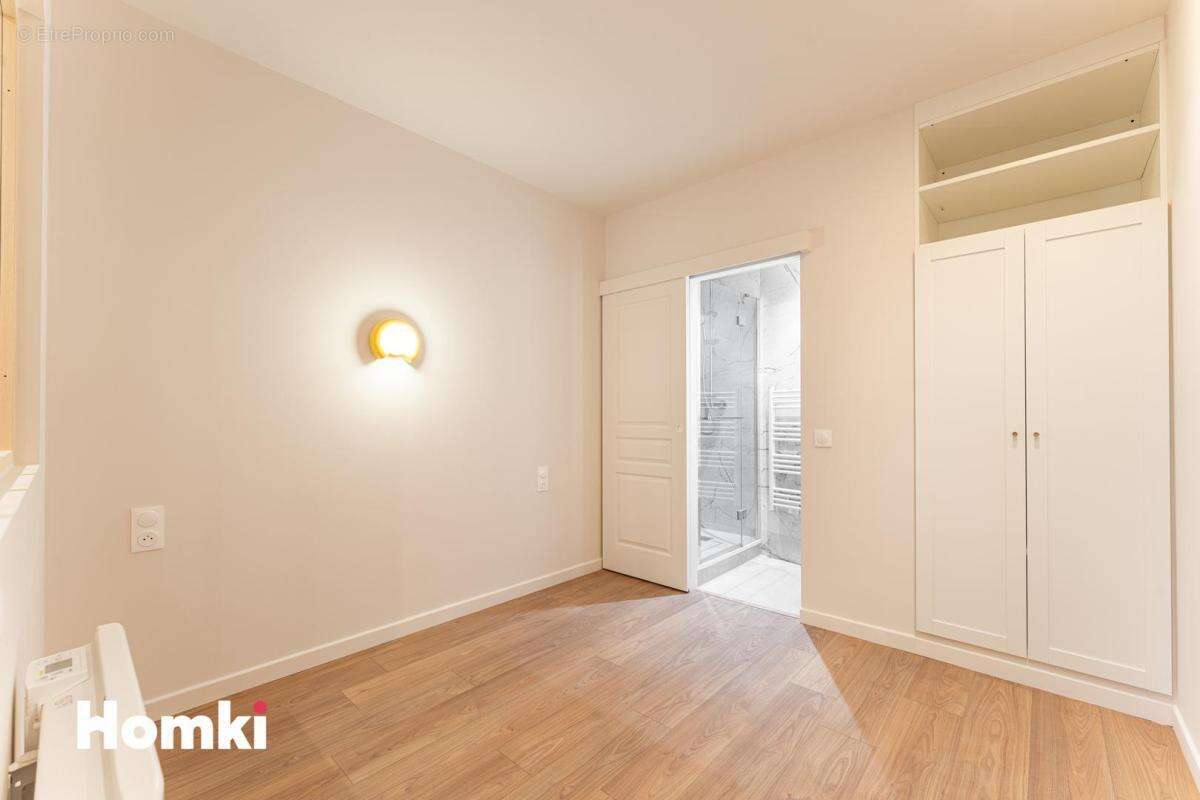 Appartement à MARSEILLE-2E