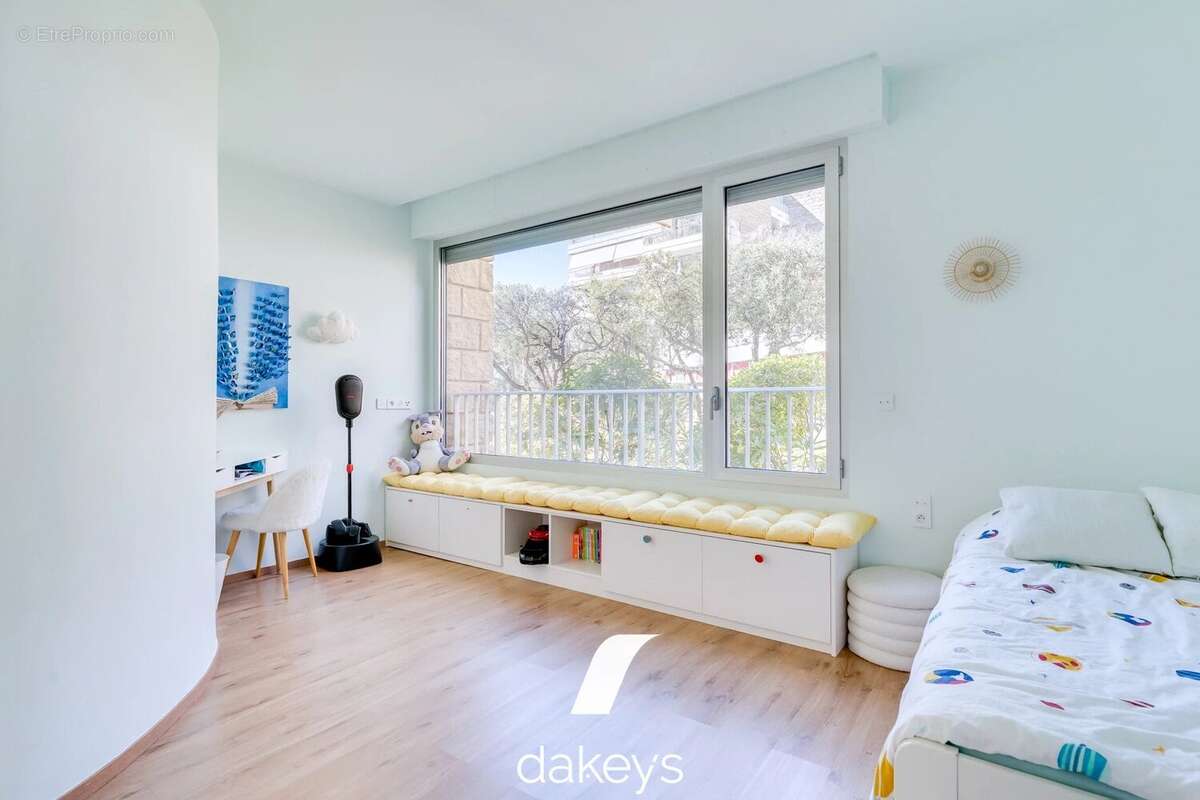 Appartement à MARSEILLE-7E