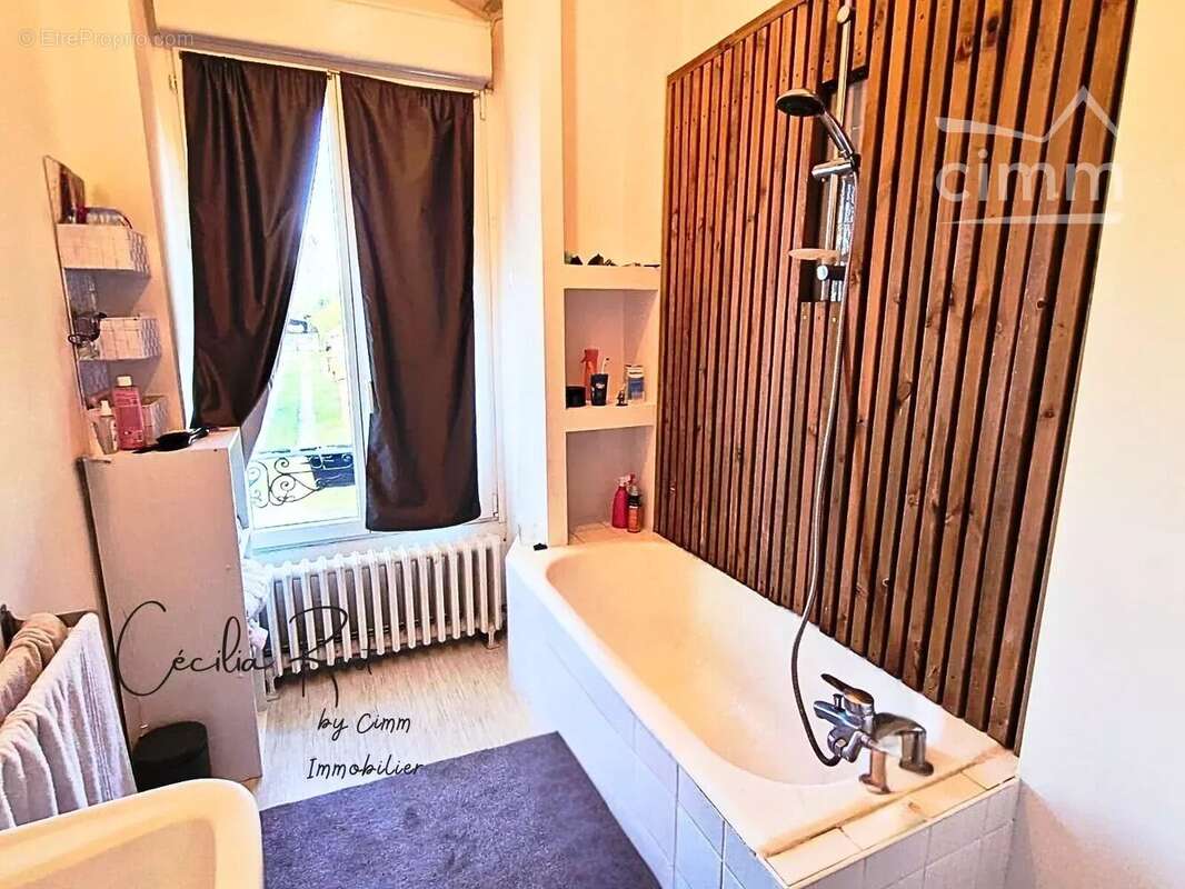 Appartement à SAINT-YZAN-DE-SOUDIAC