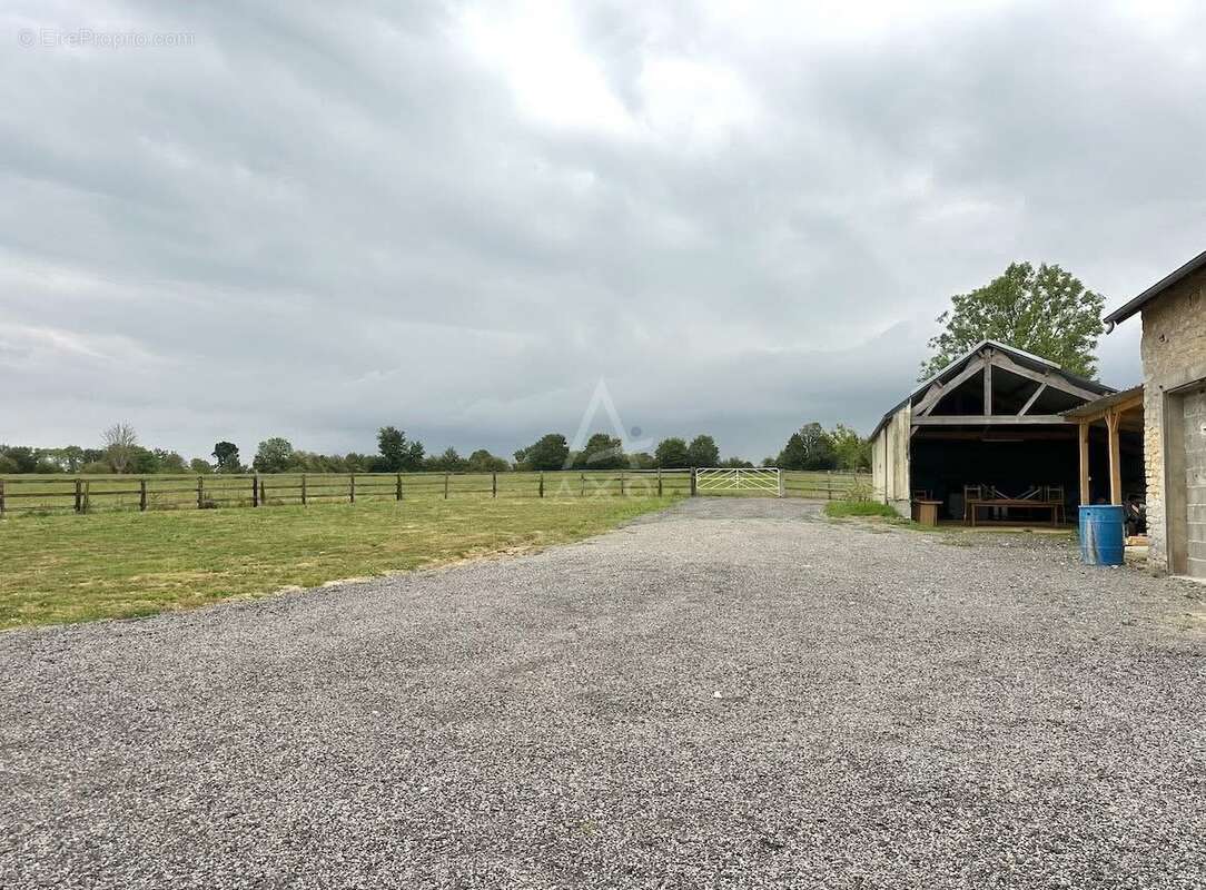 Maison à SAINT-GERMAIN-DE-CLAIREFEUILLE