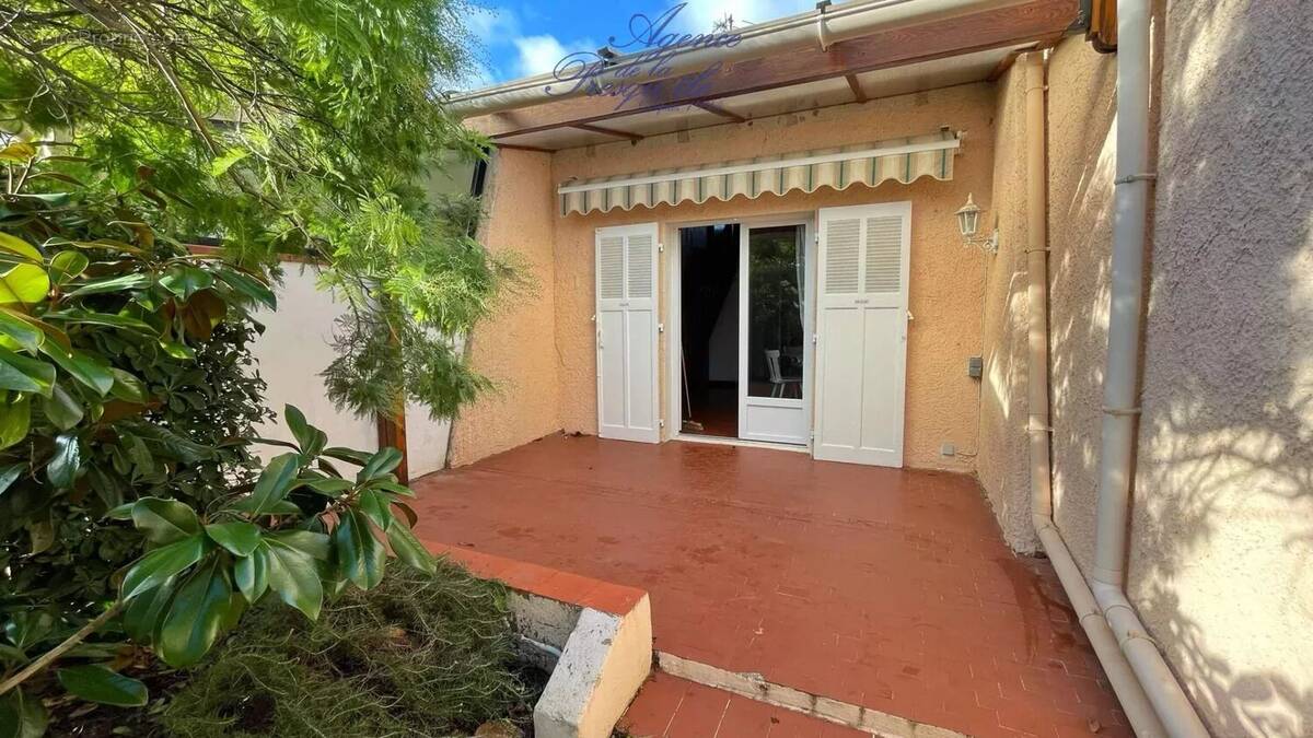 Appartement à HYERES