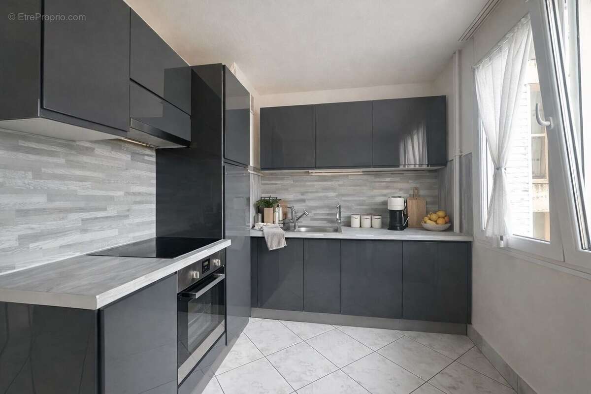 Appartement à AMBILLY