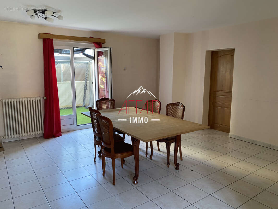 Appartement t4 dans maison proches commodités - 74240 gaillard - photo 2