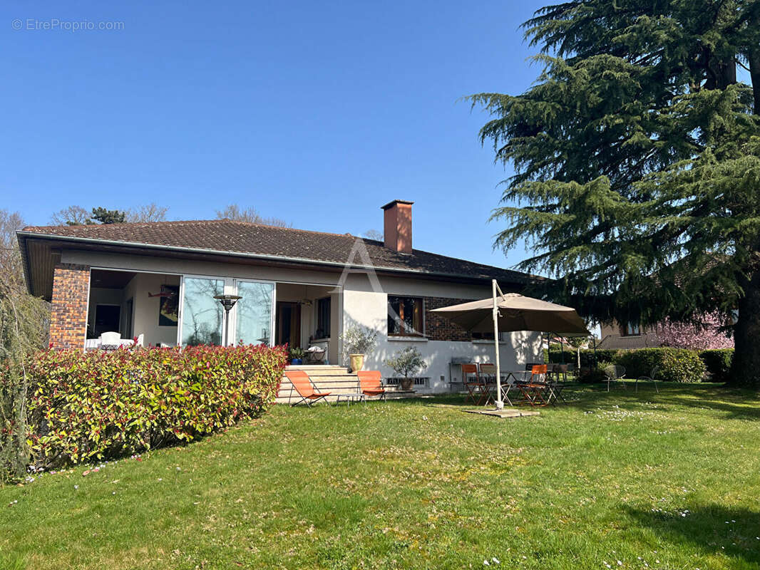 Maison à BUELLAS