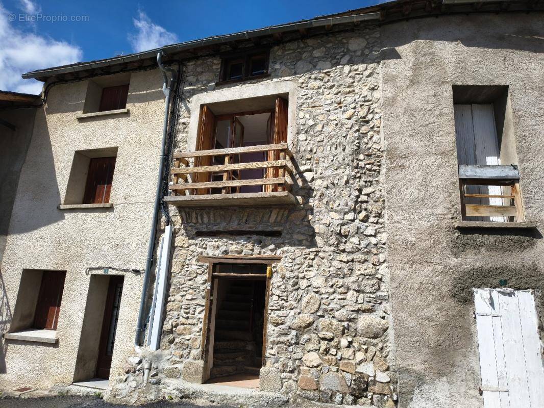 Maison à ROQUEFORT-DE-SAULT