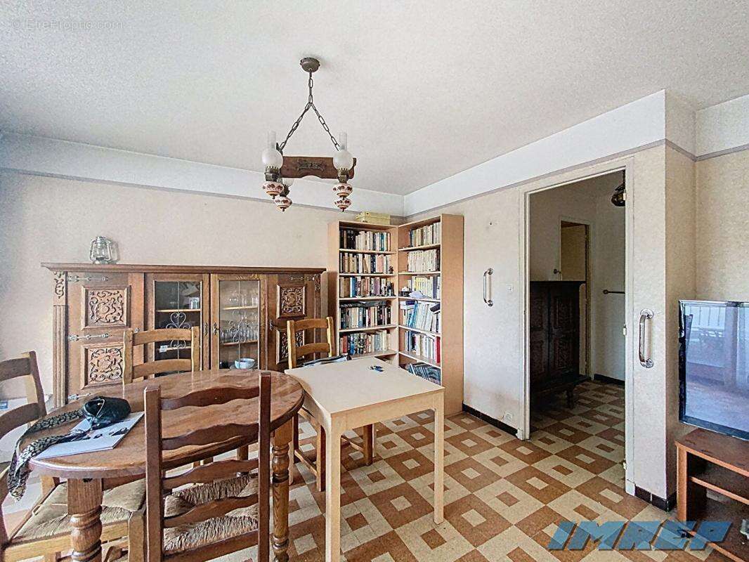 Appartement à MARSEILLE-9E