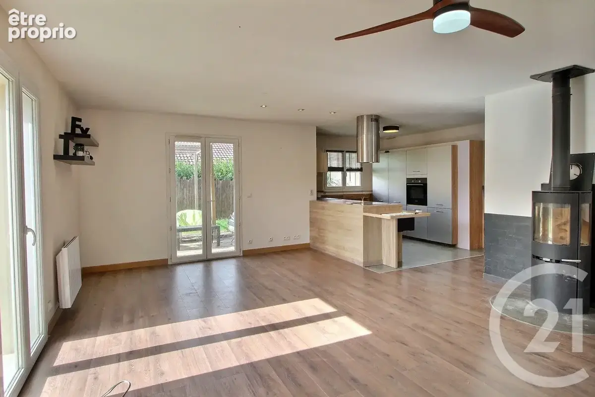 Maison 7 pièces 117 m² à vendre à Excenevex (74140) - photo 1