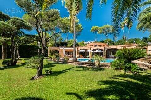Maison à MOUGINS