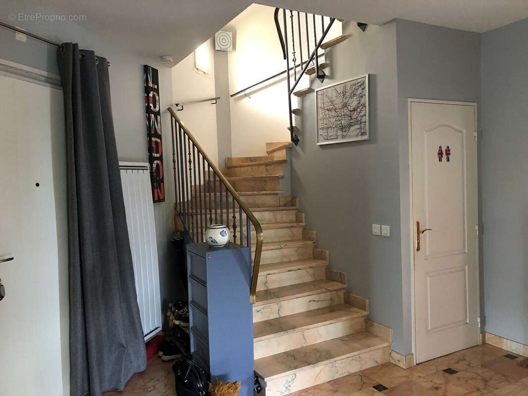 Maison à TOUSSUS-LE-NOBLE